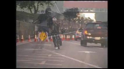 Pro stunt - rider Rayan Moore 