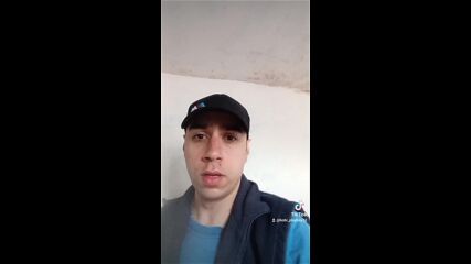 Здравейте приятели за да успеем във живота трябва да сме много упорити и никога да не се предаваме