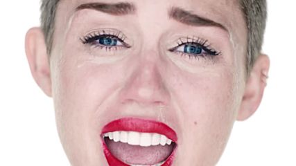 Ʊ2013ʊ Miley Cyrus - Wrecking Ball ( Director's Cut )