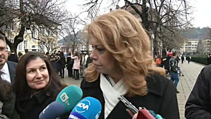 Йотова: Едно правителство с третия мандат трябва да продължи политиките на служебния кабинет