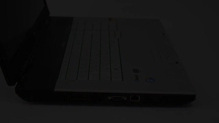 Fujitsu Amilo Pi 3660 - laptop.bg (bulgarian Full Hd version)