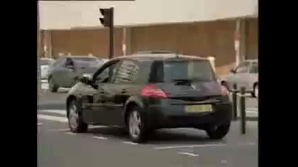 Ето така се влиза в кола Renault