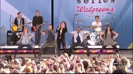 Demi Lovato and Jonas Brothers Can t Back Down Live Good Morning America (05 - 21 - 10) 