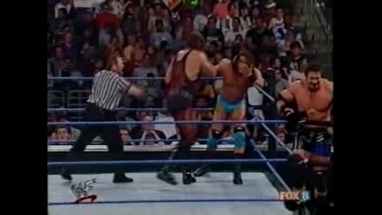 W W F Smackdown.08.09.2001 Шон Охайър и Чък Палъмбо с/у Гробаря и Кейн 