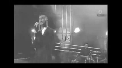 Hurts - Live Like Horses 2011 (бг Превод)