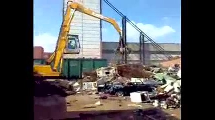 Зверски Потрошиха Колата