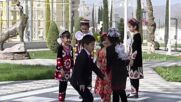 Традиционните рокли в Таджикистан