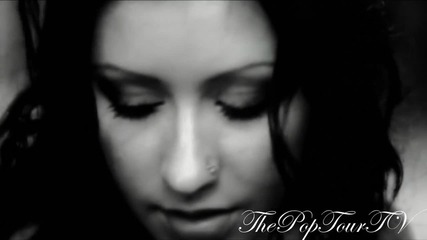 Christina Aguilera // Broken