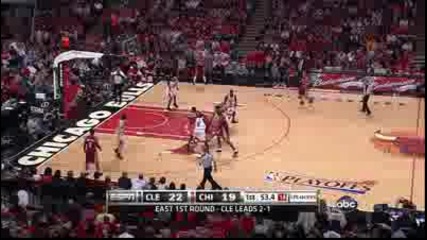 Lebron James destroys the rim vs. Chicago Bulls (game 4 Play