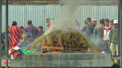 Кремациите в Непал ("Без багаж" еп.46)