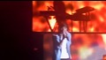 Хари от One Direction помага на фен от публиката на концерта им в Мексико