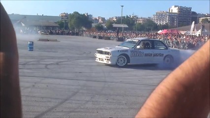 Bmw e30 v12 Drift Show