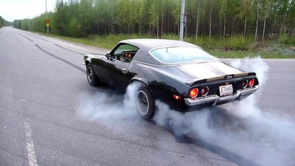 Бърнаут на Шевролет Камаро 71
