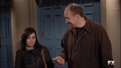 Louie s01e04 - So Old/playdate