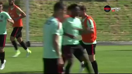 Контрастната група "В" на Мондиала