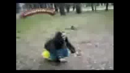 Страшен хип хоп от баба !! 