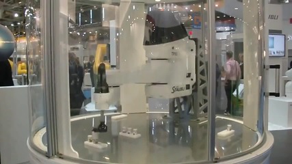 Най бързият робот в света! Тия хора скоро ще направят революция в машиностроенето