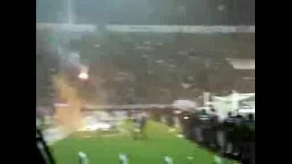 Paok - Gays Paok Fans Sing...kai Otan Tha Pao Ston Treliogatro.avi