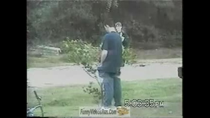 Moron Gets Bruce Lee Kicked