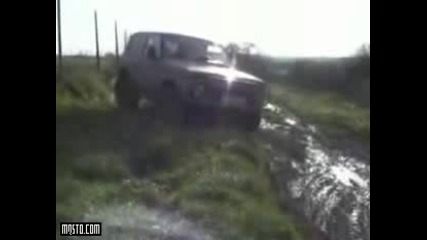 Lada Niva Off - Road 4x4!