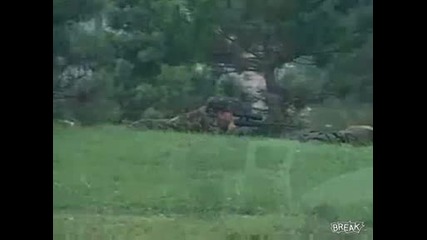 С един изстрел го обезоръжиха