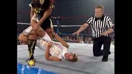 W W F Raw - Bull Nakano vs Alundra Blayze [womens title]