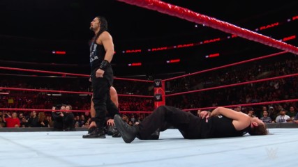 Los Campeonatos in Parejas están en juego en Raw.: En Espanol, 7 de Diciembre