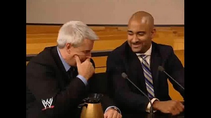 Vince Mcmahon уволнява Eric Bischov