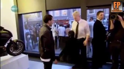 Dynamo Walks through a Glass Window