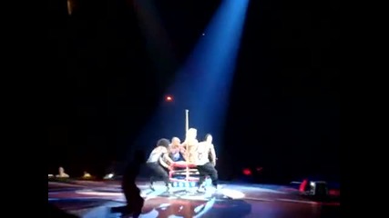 Britney Spears - Circus Tour - Radar 