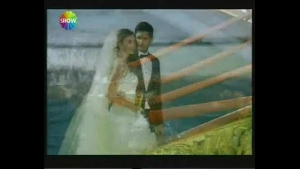 Lale Devri - Jenerik Muzigi - Version 1 ve 2 [hd] - (турският Сериал Сезонат На Лалетата)
