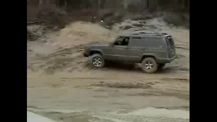 Hummer Vs Jeep charoki 