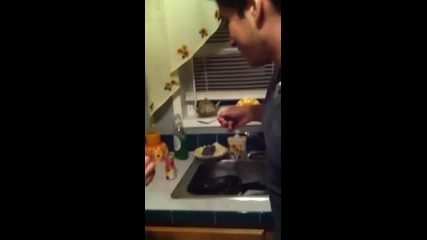 Cinnamon challenge Diana