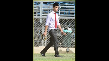 taylor Lautner || Top of the world