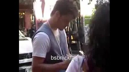 Christhopher.u Firmando En Fuencarral Madr