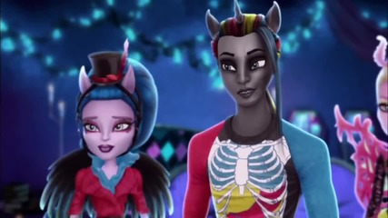 Monster High Freaky Fusion 3 minutes Trailer