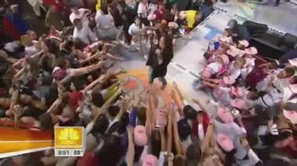 Miley Cyrus - Kicking And Screaming(live At Today Show)