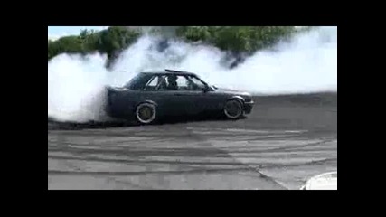 E30 345i Turbo Burnout