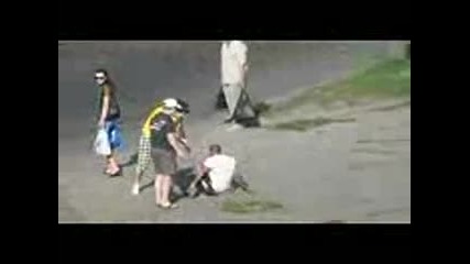 Някакъв неадекватен руски идиот си търси… и си намери майстора!