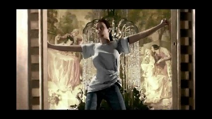 Flo Rida feat. Nelly Furtado - Jump (movie version)