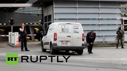 Belgium: Soldiers guard EU institutions in Brussels as terror threat level raised