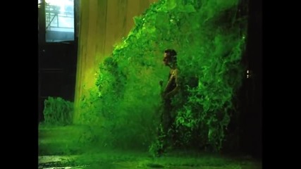 Green Day - American Idiot [official Video] (2004)