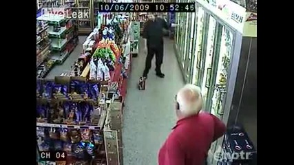Смях! – Пиян пич иска да си вземе бира