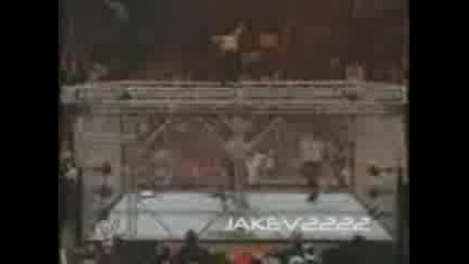 Jeff Hardy Vs Umaga ( Ortan Near The Ring)