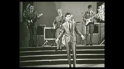 Cliff Richard & the Shadows - Nine times out of ten (live 60)