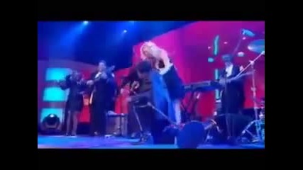 Joss Stone and James Brown - This is a man's world / Live