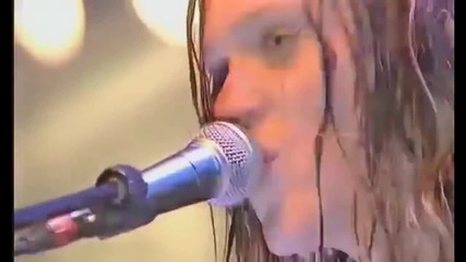 Beth Hart - Lay your hands on me (live 2004)
