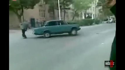 Размина му се на косъм! ;d