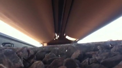 Camera (ipod) под влака