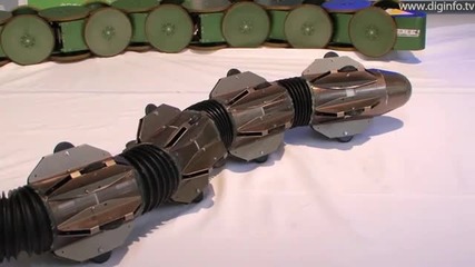 Змия Робот - Много Яко! 